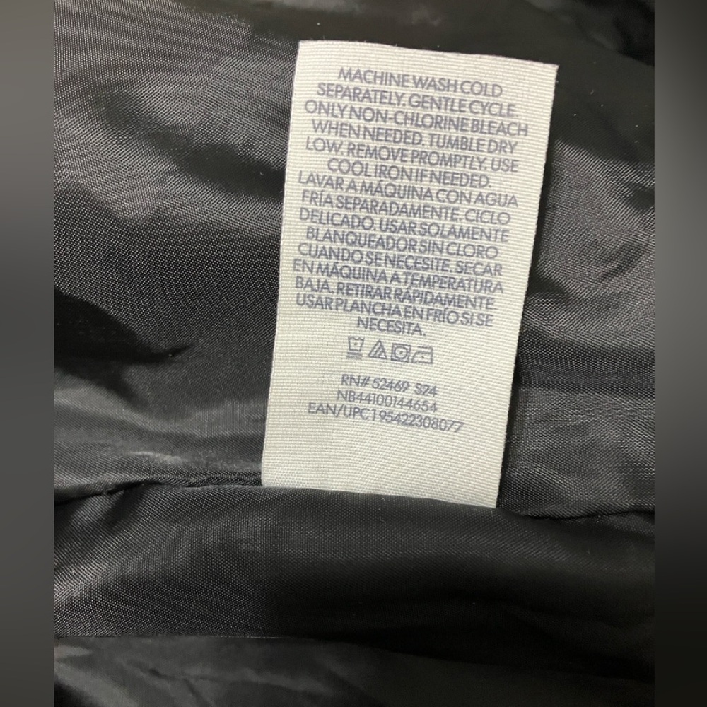 No Boundaries Women’s Black Puffer Jacket Coat Size Small - Picture 4 of 7